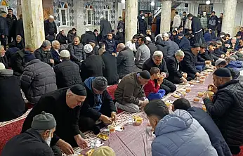 Siirt'te Vatandaşlar Sabah Namazında Buluştu: Ensar Camii'nde Manevi Atmosfer