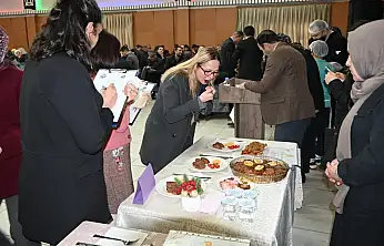 Siirt'te veliler hünerlerini sergiledi: Yerli Malı Yemek Yarışması düzenlendi