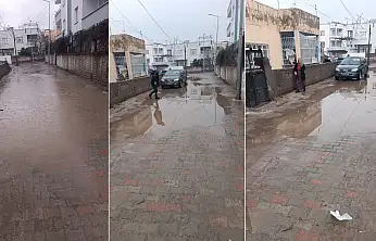 Siirt'te yağmur sonrası sokak göle dönüyor: Barış Mahallesi sakinleri çözüm bekliyor