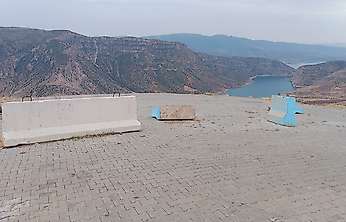 Siirt'te Yamaç Paraşütü Rampasında Tehlike: Beton Bloklar Yerinden Oynatıldı
