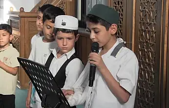 Siirt'te Yaz Kur'an Kursu Öğrencileri Selahaddin Eyyubi Temalı Yarışmada Ödüllendirildi