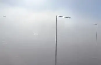 Siirt'te Yoğun Sis Görüş Mesafesini 50 Metreye Kadar Düşürdü