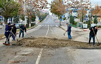 Siirt'te Yol Bakım Seferberliği: Altyapı Sonrası Bozulan Yollar Yenileniyor