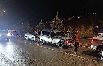 Siirt'te Zincirleme Kaza: 4 Araç Birbirine Girdi