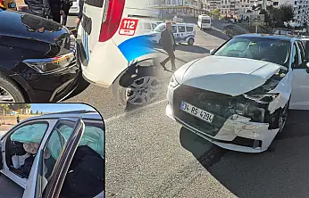 Siirt'te Zincirleme Kaza: Polis Aracının da Aralarında Olduğu Üç Araç Çarpıştı