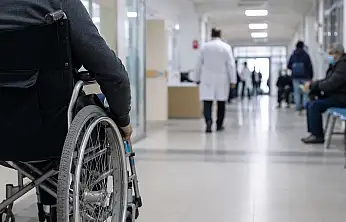 Siirt'teki Rehabilitasyon Merkezlerinden Hastane Rapor Sürecine Tepki: 'Hastalar Bir Yıla Varan Mağduriyet Yaşıyor'