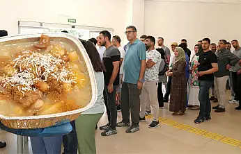 Siirt Üniversitesi'nde Paylaşma Kültürü Aşure Etkinliğiyle Yaşatıldı