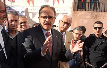 Siirt Valisi Kızılkaya'dan Çiftçilere Müjde: Bağ ve Bahçe Yolları İçin Makine Desteği Başlıyor