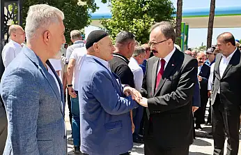 Siirt Valisi Kızılkaya'dan Merhum Şirvan Belediye Başkanı Necat Cellek'in Ailesine Taziye Ziyareti