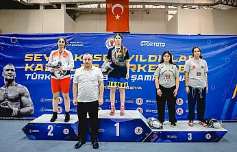 Siirtli Boksör Ela Nur Gül Türkiye Üçüncüsü Oldu