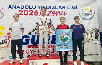 Siirtli Güreşçi Elif Tuncar Türkiye Üçüncüsü Oldu