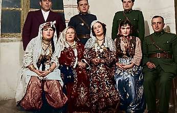 Siirtli Kadınların Yıllar Önce Giydiği Yöresel Kıyafetler İlgi Çekti