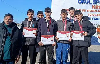 Siirtli öğrenciler kros yarışmalarında finale yükseldi