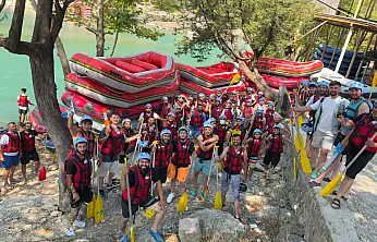 Siirtliler Manavgat'ta Rafting Heyecanında Buluştu