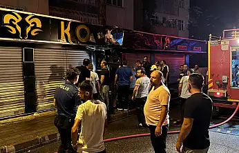 Siirtte Gece Yarısı Market Yangını: 1 Kişi Dumandan Etkilendi