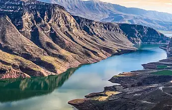 TRT Belgesel, Siirt'teki Botan Vadisi'ni paylaştı