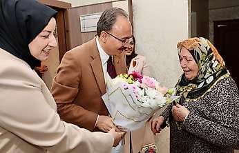 Vali Kızılkaya'dan Siirt Mutfağına Katkı Sunan Saliha Bayram'a Ziyaret