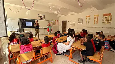 Tillo’da Jandarmadan Öğrencilere Güvenli Yaşam Eğitimi