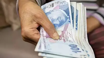 Emeklinin bayram ikramiyesi ne kadar olacak? Masada iki seçenek var