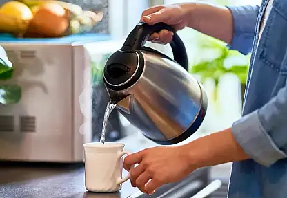 Uzmanlardan Kettle Uyarısı: Plastik Parçalı Cihazlarda Mikroplastik Riski
