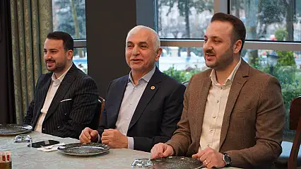 AK Parti Siirt Teşkilatı Basınla Buluştu: Projeler ve Yatırımlar Gündeme Geldi!
