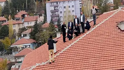 Çatıya Çıkan Siirtli Hasan'ı AK Parti İl Başkanı İkna Etti