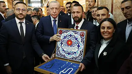 Cumhurbaşkanı Erdoğan, Siirtli Öğretmen Tutcan'ı Kabul Etti