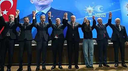 Dört belediye başkanı daha AK Parti'ye katıldı