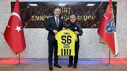 Fenerbahçe Yöneticisi Mehmet Aydın'dan Siirt Emniyet Müdürü Özdemir'e Ziyaret