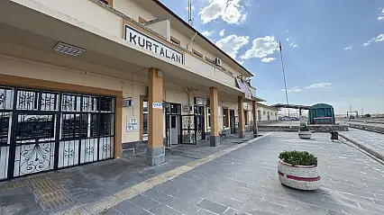 Kurtalan Belediye Başkanı Açıkladı! Siirt Kurtalan'da TCDD Gar Arazisindeki Duvar Projesi Durduruldu