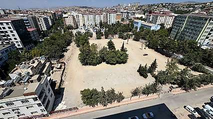Öğretmenevi Geliyor, Otopark Gidiyor: Siirt'te Yeni Proje Yeni Sorun mu Getirecek?