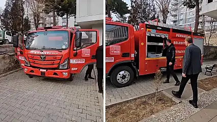 Pervari Belediyesi'nin araç filosu güçleniyor: Yeni itfaiye aracı hibe edildi