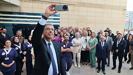 Sağlık Bakanı Memişoğlu, Siirt Eğitim ve Araştırma Hastanesi'ni Ziyaret Etti