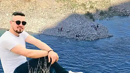 Serinlemek İçin Ilısu Baraj Gölüne Giren 3 Çocuk Babası Ramazan Esin Yaşamını Yitirdi
