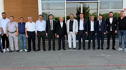 Siirt AK Parti İl Başkanı Abdülhakim Gider, Batman Havalimanı'nda Karşılandı, Ardından Kurtalan'a Geçti