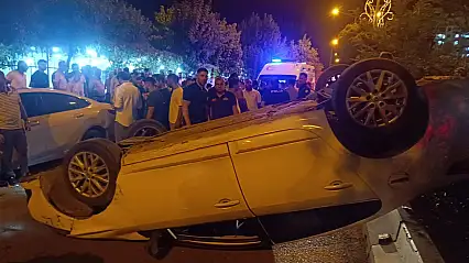 Siirt Kurtalan'da Kontrolden Çıkan Araç 2 Otomobile Çarptı: 1 Yaralı