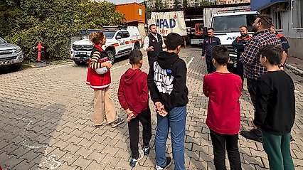 Siirt'te Çocuklara Afet Bilinci Kazandırmak İçin AFAD Ziyareti