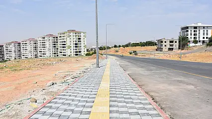 Siirt'te Kaldırım Yenileme Çalışmaları Veysel Karani Mahallesi'nde Sürüyor