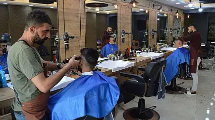 Siirt'te kuaförden örnek dayanışma: İhtiyaç sahiplerine ücretsiz tıraş