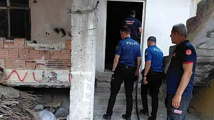 Siirt'te Metruk Binada Yangın