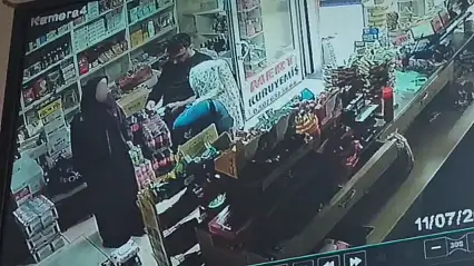 Siirt'te Vatandaşın Düşürdüğü Kartla 3 Bin Liralık Harcama Yapan 2 Kadın Her Yerde Aranıyor!