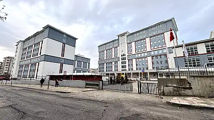 Siirt'te Yeni Öğrenci Yurdunda Teknik Eksikler Tespit Edildi, Can Güvenliği Nedeniyle Açılış Ertelendi