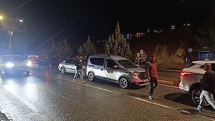 Siirt'te Zincirleme Kaza: 4 Araç Birbirine Girdi