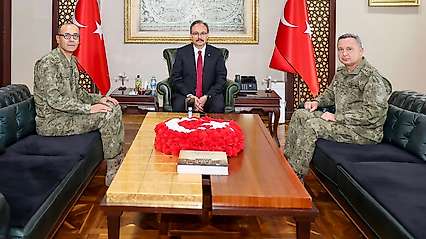 Siirt Valisi Dr. Kemal Kızılkaya, Yeni Tugay Komutanı Ersin Yaman'ı Makamında Ağırladı