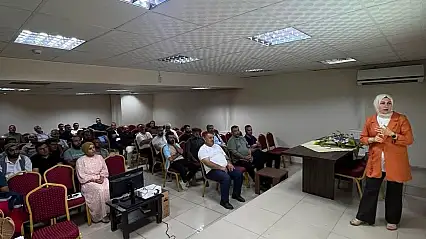 Siirtli Çiftçilere Bitki Koruma ve B-Reçete Eğitimi Verildi