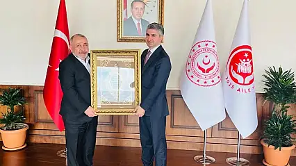 Siirtli Onursal Başkan Seyithan Solmaz'dan Bakanlık Yetkililerine Ziyaret