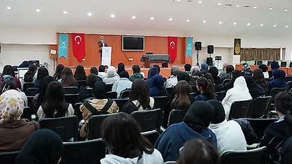 TÜGVA Siirt'ten Lise Öğrencilerine Kariyer Buluşması