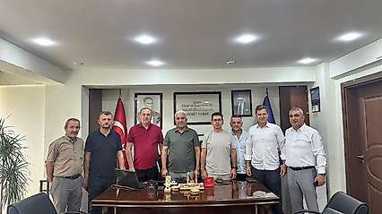 YENİ Parti İzmir Milletvekili Deniz Yücel ve Isparta Milletvekili Hikmet Yalım Halıcı, Siirt Esnaf ve Sanatkarları Odaları Birliği Başkanı Hikmet Yılmaz'ı Ziyaret Etti