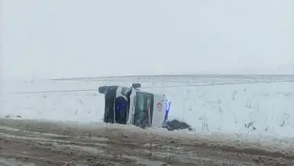 Diyarbakır'da Ambulans Devrildi: 3 Sağlık Görevlisi Yaralandı