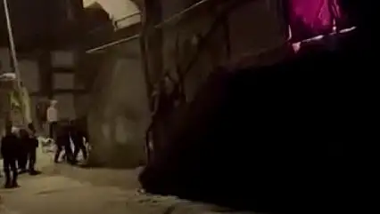 Diyarbakır'da ev yangını: 2 kişi dumandan etkilendi, feryatlar yürekleri dağladı